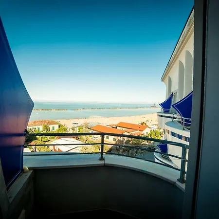 Alexander Hotel 3*