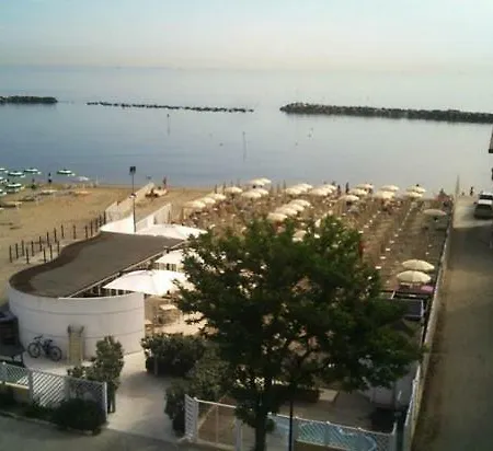 Alexander Hotell San Mauro Mare
