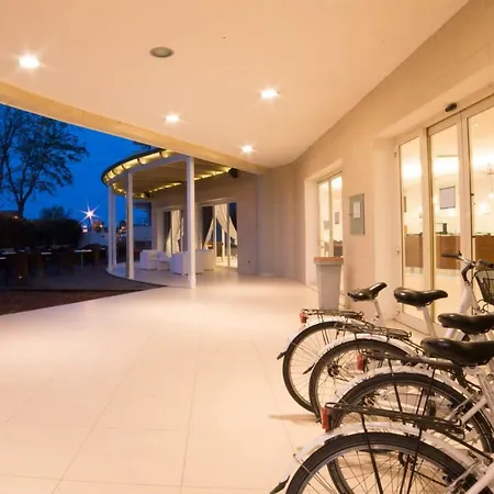 Alexander Hotel 3*